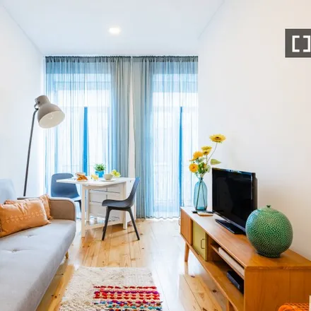 Rent this studio apartment on Bufete Catauba in Rua das Oliveirinhas, 4000-215 Porto