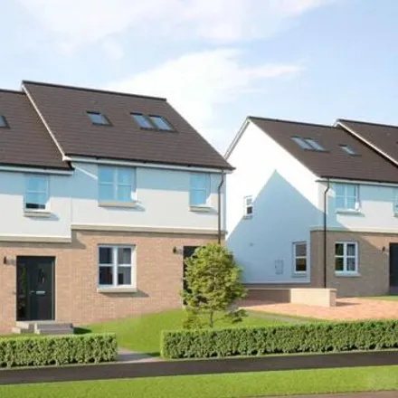 Buy this 4 bed townhouse on Katewell Avenue in Glasgow, G15 8EU