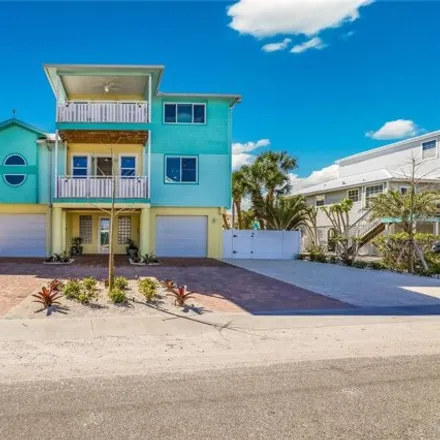 Buy this 5 bed house on 505 S Bay Blvd in Anna Maria, Florida