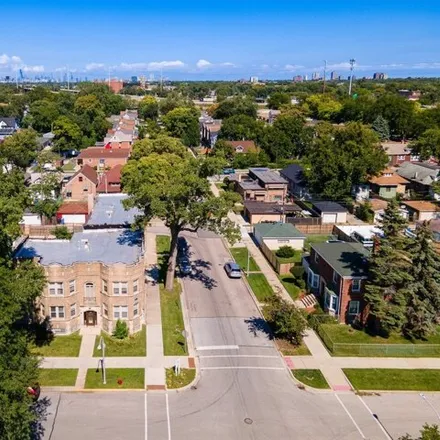 Image 8 - 1656-1658 East 83rd Place, Chicago, IL 60619, USA - House for sale