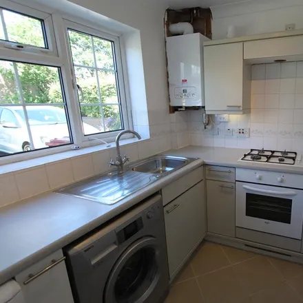 Image 4 - Mitchell Close, Slough, SL1 9DY, United Kingdom - Duplex for rent