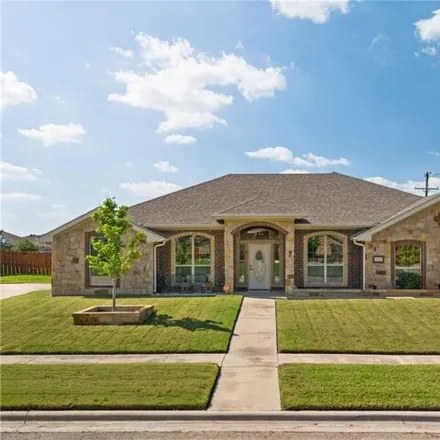 Buy this 4 bed house on 2301 Sparrow Rd in Killeen, Texas