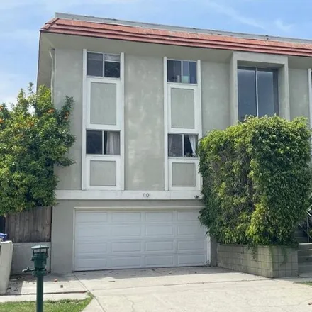 Rent this 2 bed condo on 8606 Whitworth Drive in Los Angeles, CA 90035