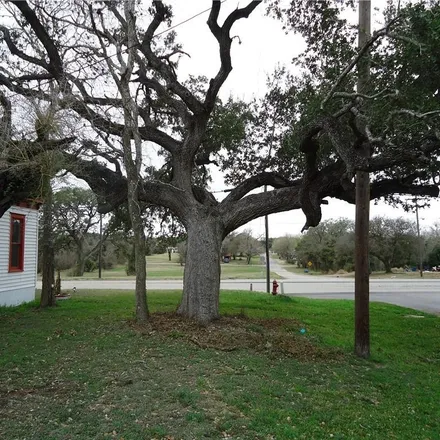 Image 3 - 349 North Jefferson Street, Goliad, TX 77963, USA - House for sale