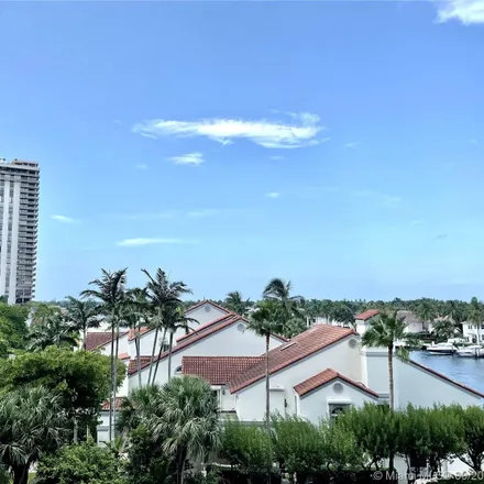 Buy this 2 bed condo on West Country Club Drive in Aventura, FL 33180