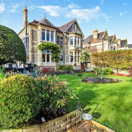 Buy this 6 bed duplex on Marine Parade in Penarth, CF64 3DY