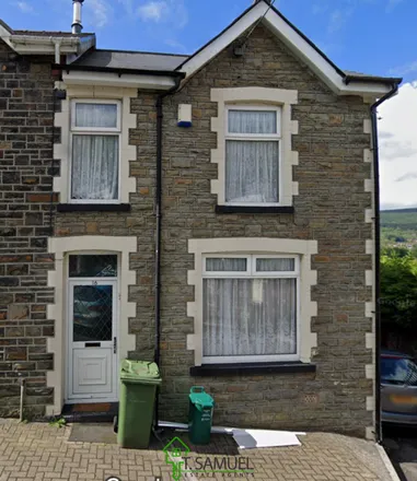 Rent this 4 bed house on The Triangle in Mountain Ash, CF45 4BA