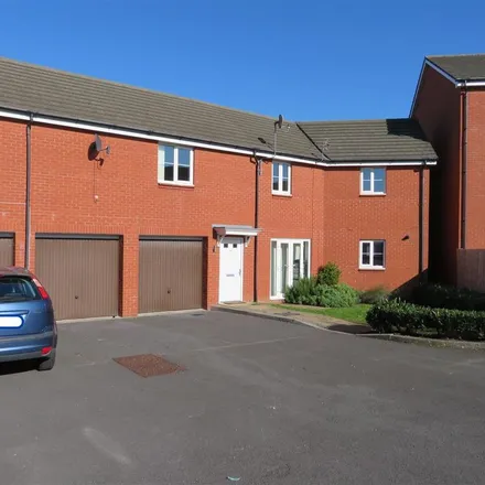 Rent this 2 bed townhouse on 121 Eden Grove in Bristol, BS7 0PW