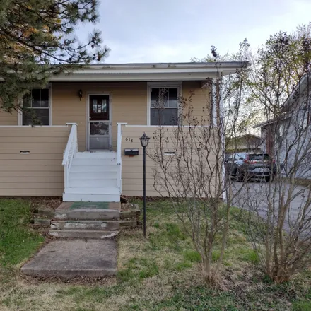 Rent this 2 bed house on 618 Kayser Ave