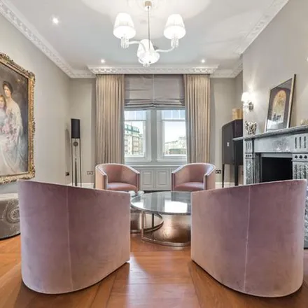 Rent this 7 bed apartment on 7 Thurloe Square in London, SW7 2TA