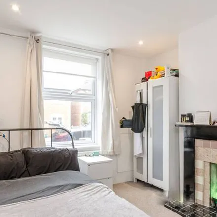 Rent this 3 bed duplex on 36 Denzil Road in Guildford, GU2 7NQ
