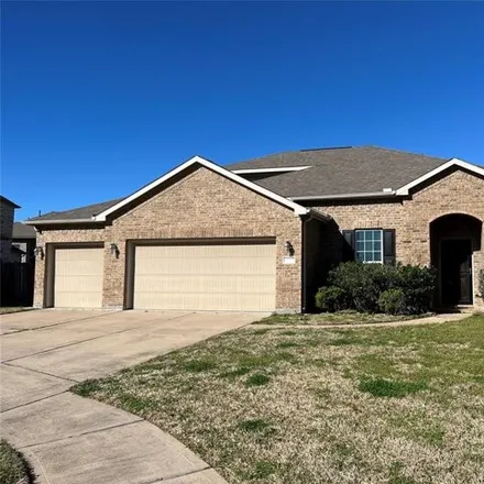 Rent this 4 bed house on 2407 Harbor Chase Drive in Pearland, TX 77584