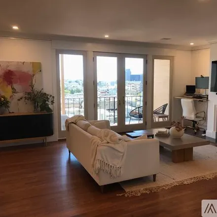 Image 3 - 2152 Leavenworth Street, Unit Chic Russian Hill Condo with Stunning Views - Condo for rent