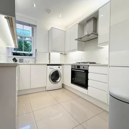 Image 2 - Rushcroft Road, London, SW2 1LQ, United Kingdom - Apartment for rent