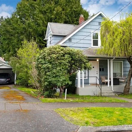 Buy this studio house on 7352 21st Avenue Northwest in Seattle, WA 98117