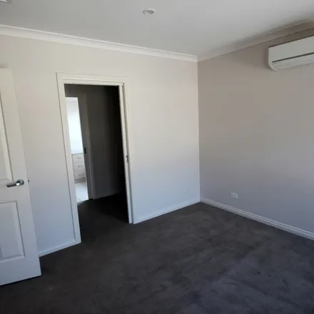 Image 4 - Lowery Court, Maryborough VIC 3465, Australia - Apartment for rent