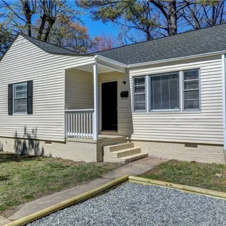 Buy this 3 bed house on 2922 Briar Lane in Lakeside, VA 23228