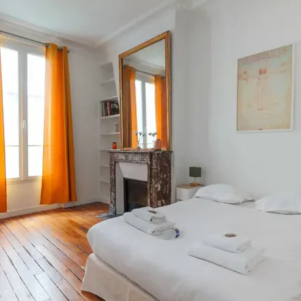 Image 4 - 6 Rue des Saussaies, 75008 Paris, France - Apartment for rent