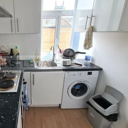 Rent this 1 bed apartment on Blacker Road North in Huddersfield, HD1 5HU