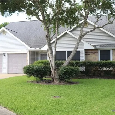 Image 2 - 400 Windhollow, League City, TX 77573, USA - House for rent