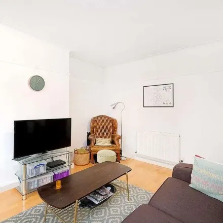 Rent this 2 bed apartment on Kingswood Road in London, E11 1SQ