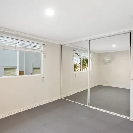 Rent this 3 bed apartment on 72 Oxlade Drive in New Farm QLD 4005, Australia