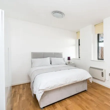 Image 7 - Tower House, 81 Fieldgate Street, St. George in the East, London, E1 1GU, United Kingdom - Apartment for rent