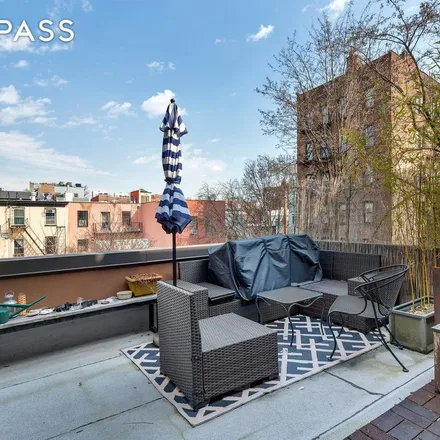 Image 3 - 125 South 2nd Street, New York, NY 11249, USA - Townhouse for rent