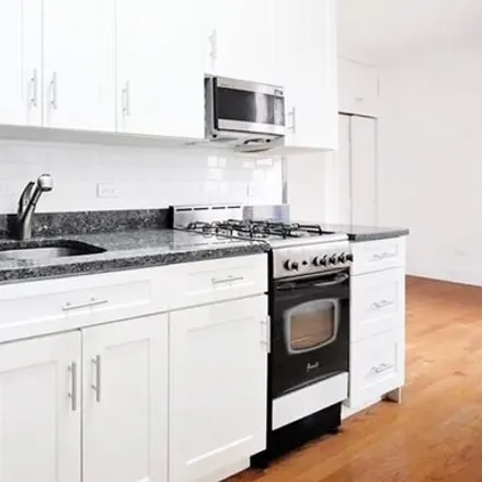 Image 4 - 135 West 12th Street, New York, NY 10011, USA - House for rent