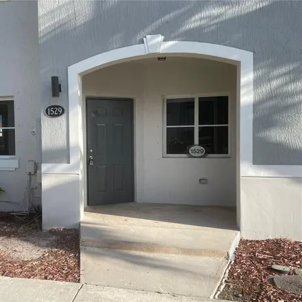 Image 2 - 1529 Southeast 31st Court, Homestead, FL 33035, USA - Townhouse for rent
