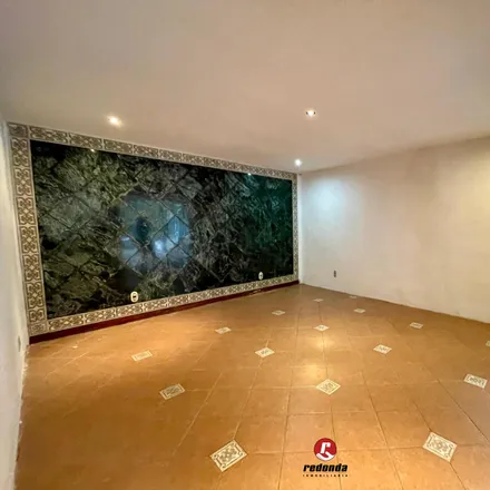 Buy this studio house on Tercera Privada de Lincoln in Zona Esmeralda, 52938 Ciudad López Mateos