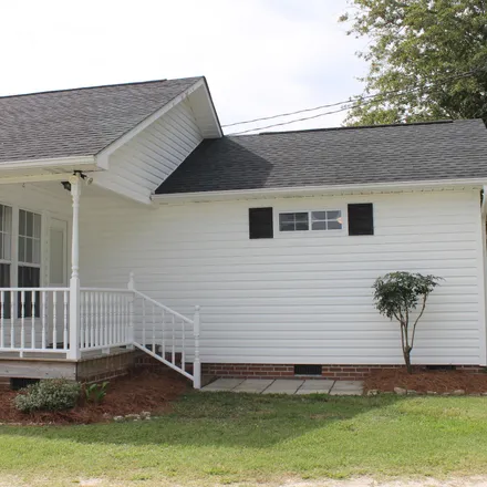 Image 6 - 122 Leslie Newsome Avenue, South Whiteville, Whiteville, NC 28472, USA - House for sale