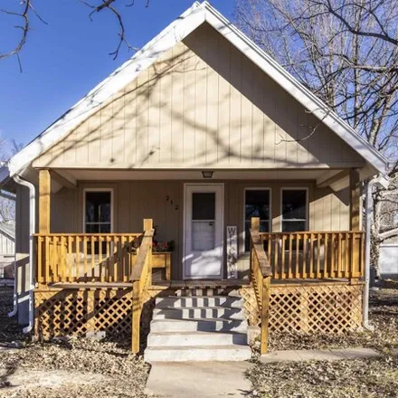 Buy this 3 bed house on 234 Vermont Avenue in Holton, KS 66436