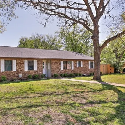 Image 2 - 1503 Stanwood Avenue, Cleburne, TX 76033, USA - House for sale