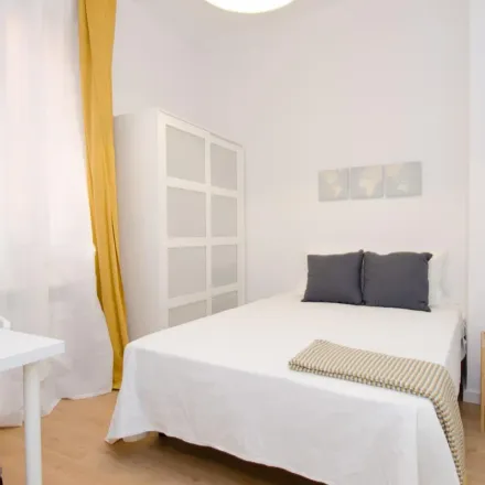 Rent this 7 bed apartment on Carrera de San Francisco in 16, 28005 Madrid
