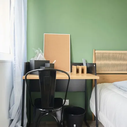 Rent this 1 bed apartment on 9 bis Rue de la 2e D.B. in 80000 Amiens, France
