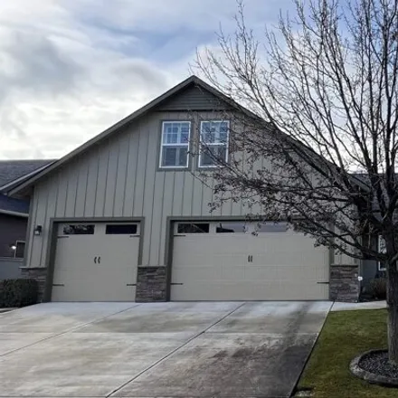 Buy this 3 bed house on 5379 West 23rd Avenue in Kennewick, WA 99338