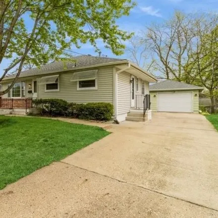Buy this 3 bed house on 4800 Seneca Avenue in Des Moines, IA 50310