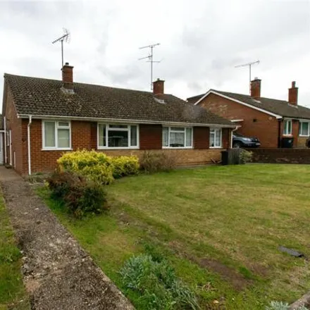 Image 2 - Candale Close, Dunstable, LU6 3PD, United Kingdom - House for sale