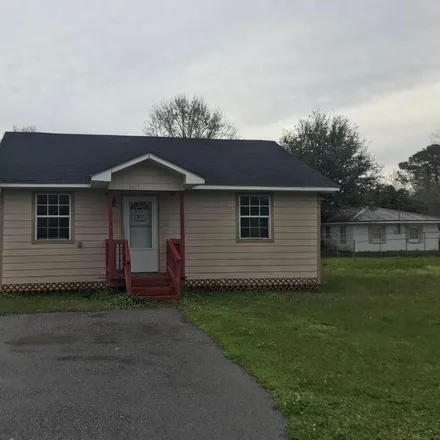 Rent this 2 bed house on 3407 Darryl Avenue in Pascagoula, MS 39567