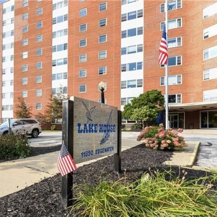 Rent this 2 bed condo on 11885 Edgewater Drive in Lakewood, OH 44107