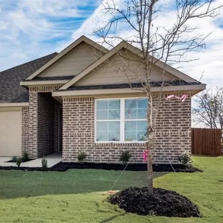 Buy this 3 bed house on Cherry Point Drive in Palmer, Ellis County