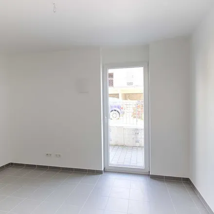 Rent this 1 bed apartment on Auf Schwarzfeld in 54292 Trier, Germany