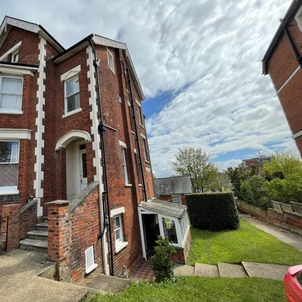 Rent this studio apartment on Colchester High School in Wellesley Road, Colchester