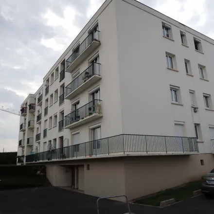 Image 6 - 76 Place Robert Estivals, 14120 Mondeville, France - Apartment for rent