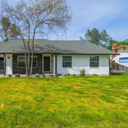 Buy this 3 bed house on 2624 Howard Drive in Redding, CA 96001