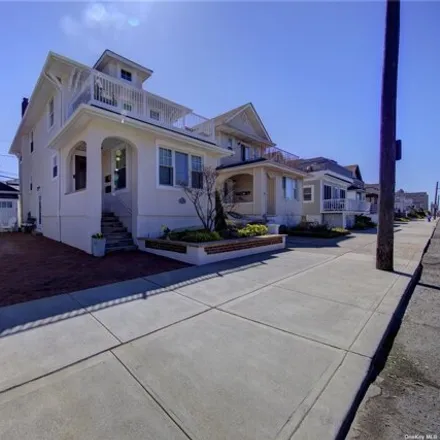 Buy this 4 bed house on 132 Roosevelt Boulevard in City of Long Beach, NY 11561
