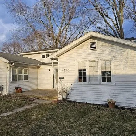 Rent this 3 bed house on 5716 Cardwell Street in Garden City, MI 48135