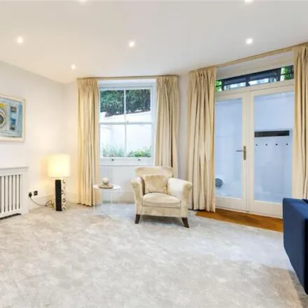 Image 5 - Conway House, 5-6 Ormonde Gate, London, SW3 4EU, United Kingdom - Apartment for sale