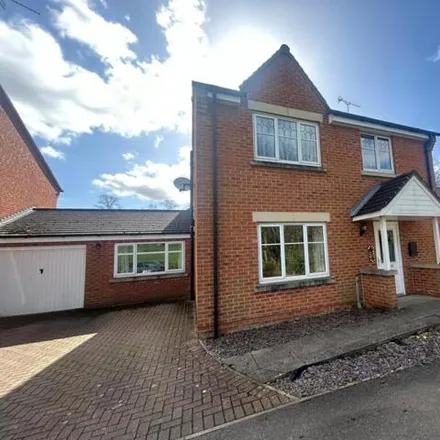 Buy this 5 bed house on Bailey Close in Pontefract, WF8 2NR